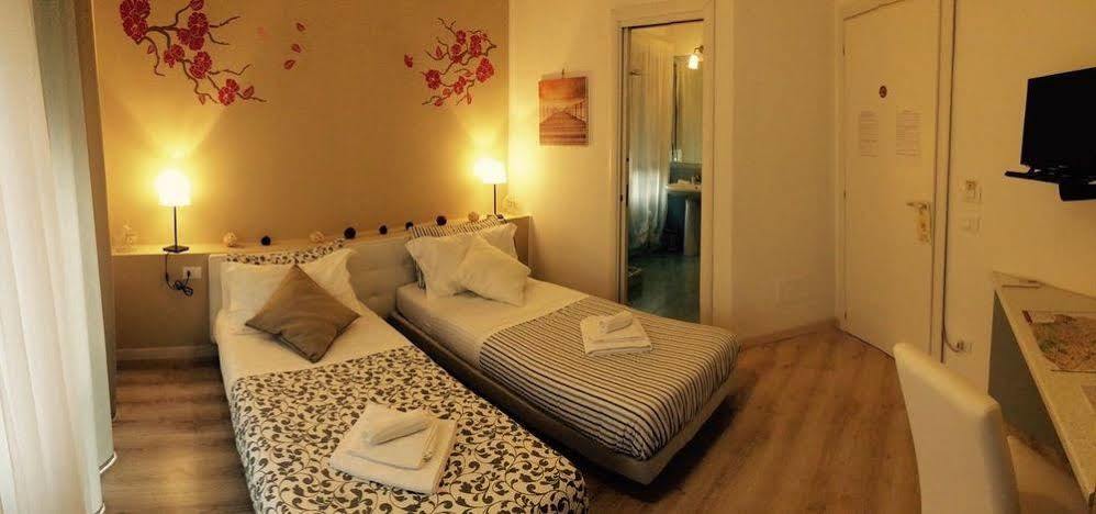 Domus Italiana Hotel Rome Exterior photo