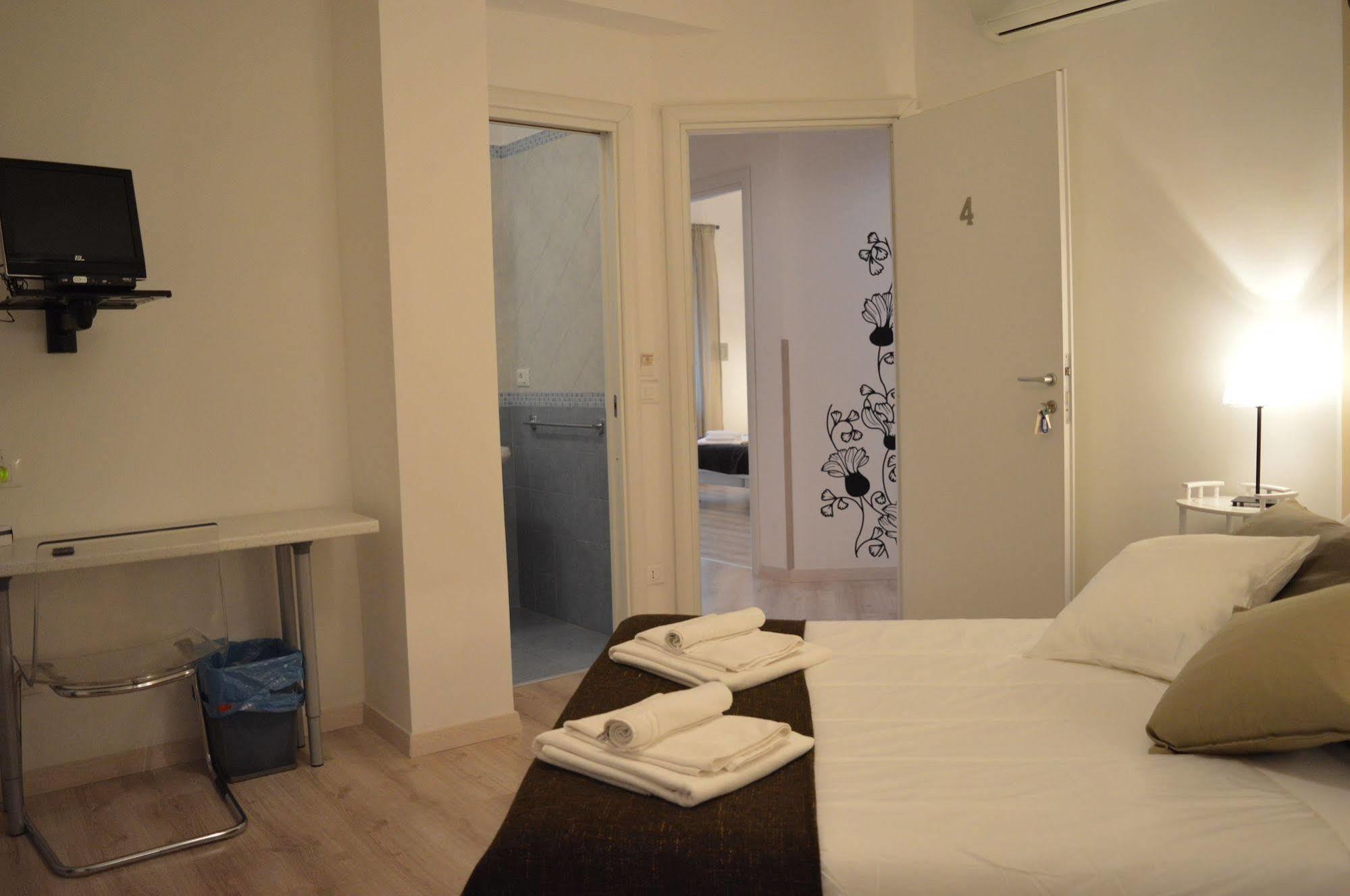 Domus Italiana Hotel Rome Exterior photo